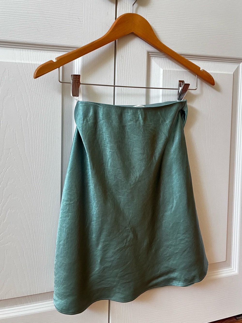 Babaton satin mini skirt